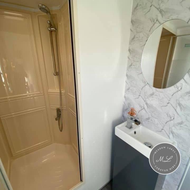 Meadow Lakes 22 - Golden Palm, Pet Friendly, Wifi, Bed Linen - Meadow Lakes Caravan & Lodge Hire Skegness Exteriér fotografie