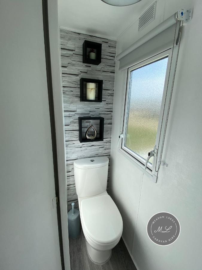 Meadow Lakes 22 - Golden Palm, Pet Friendly, Wifi, Bed Linen - Meadow Lakes Caravan & Lodge Hire Skegness Exteriér fotografie